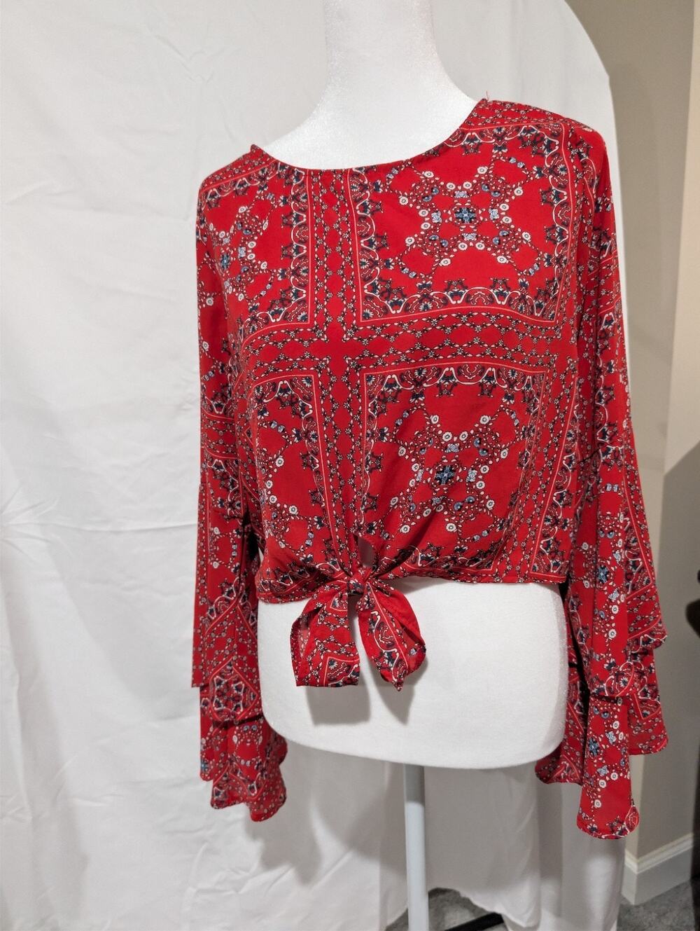 Altar’d State Mackenzie Bell Sleeves Cropped Red Geometric Boho Top size Small